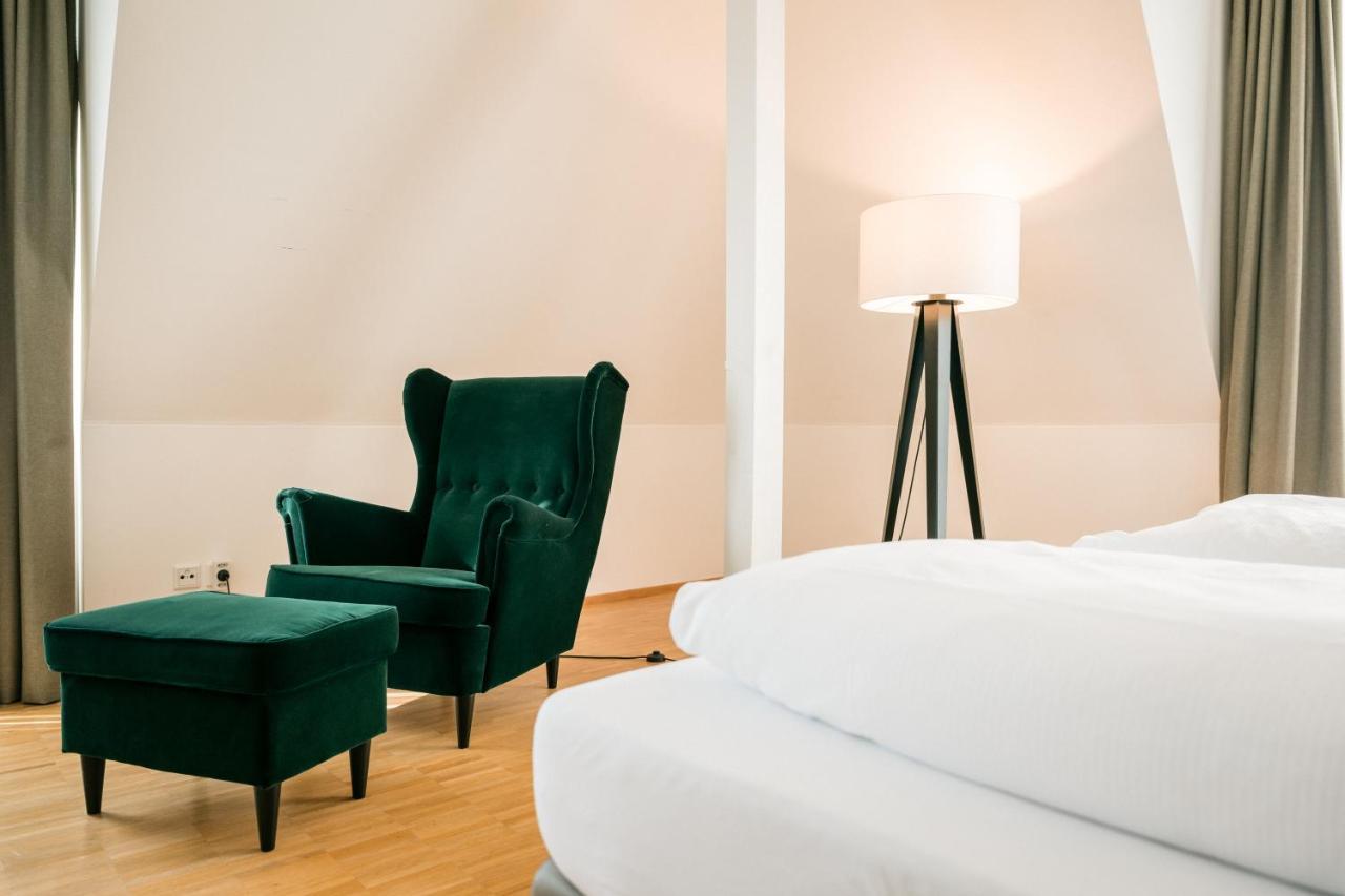 Hotel Trezor Singen Ngoại thất bức ảnh