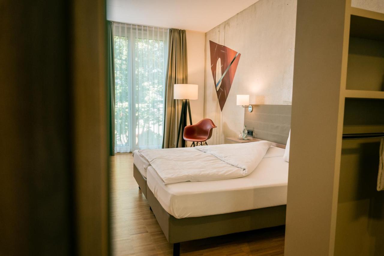 Hotel Trezor Singen Ngoại thất bức ảnh