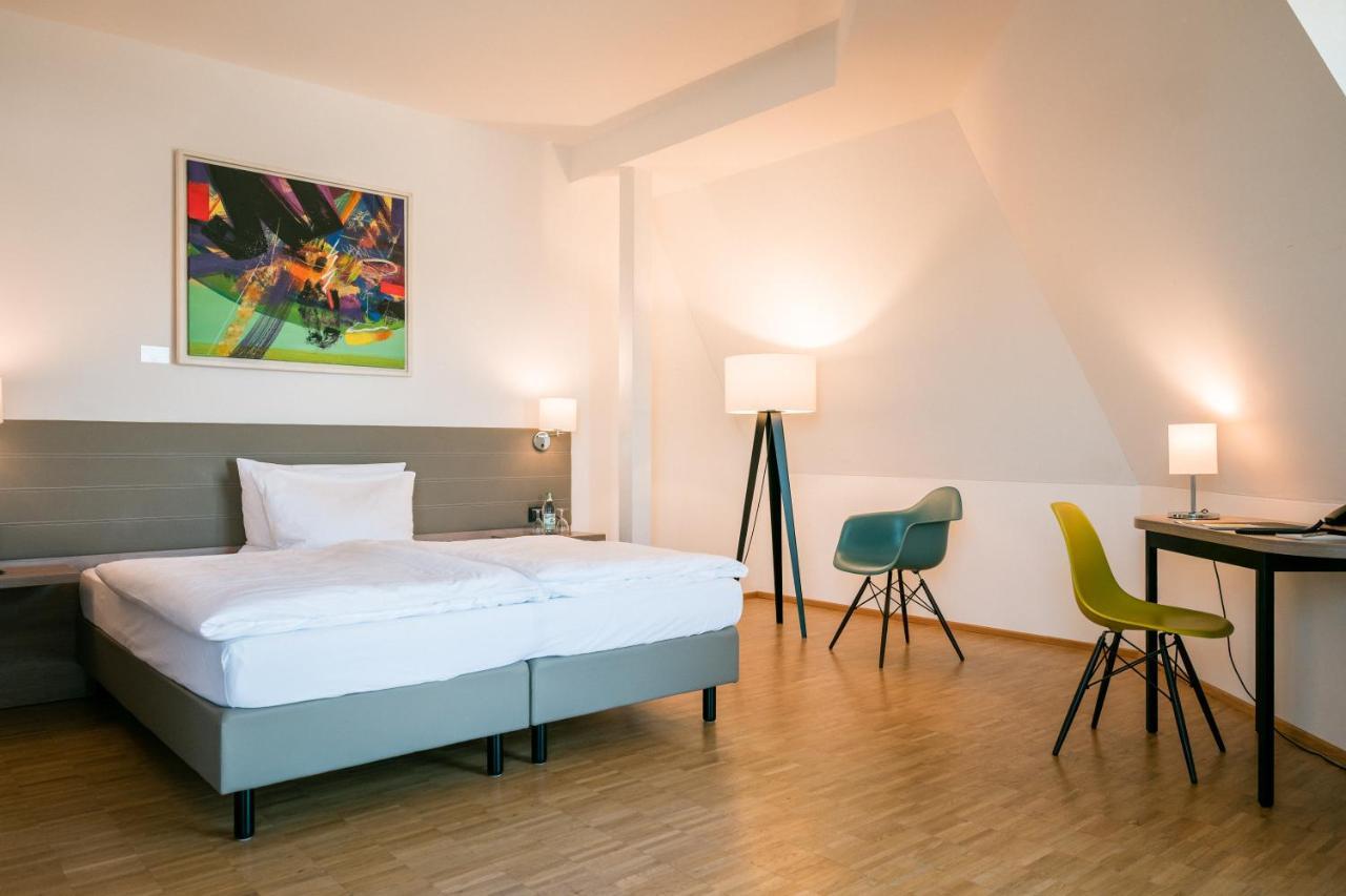 Hotel Trezor Singen Ngoại thất bức ảnh