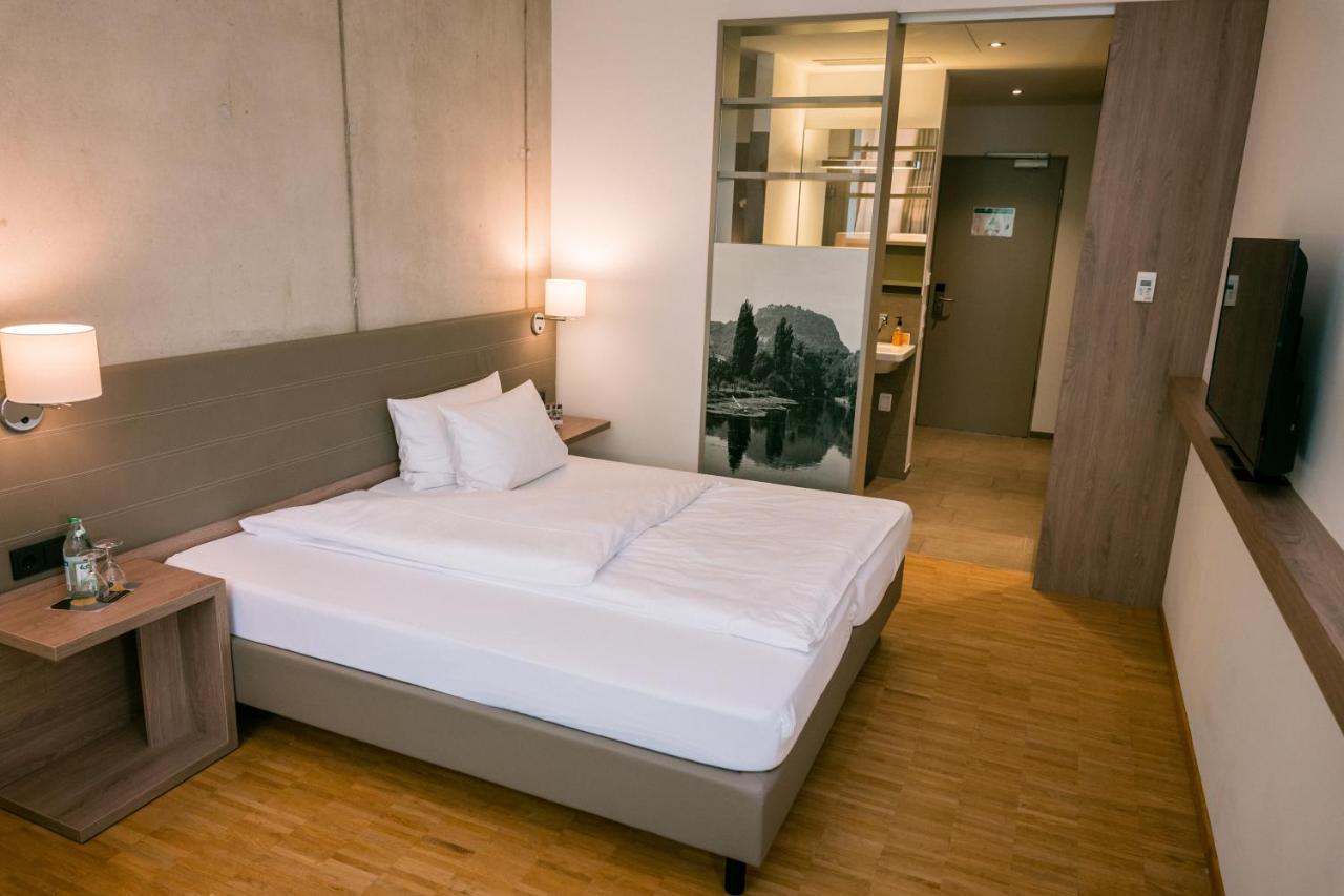 Hotel Trezor Singen Ngoại thất bức ảnh