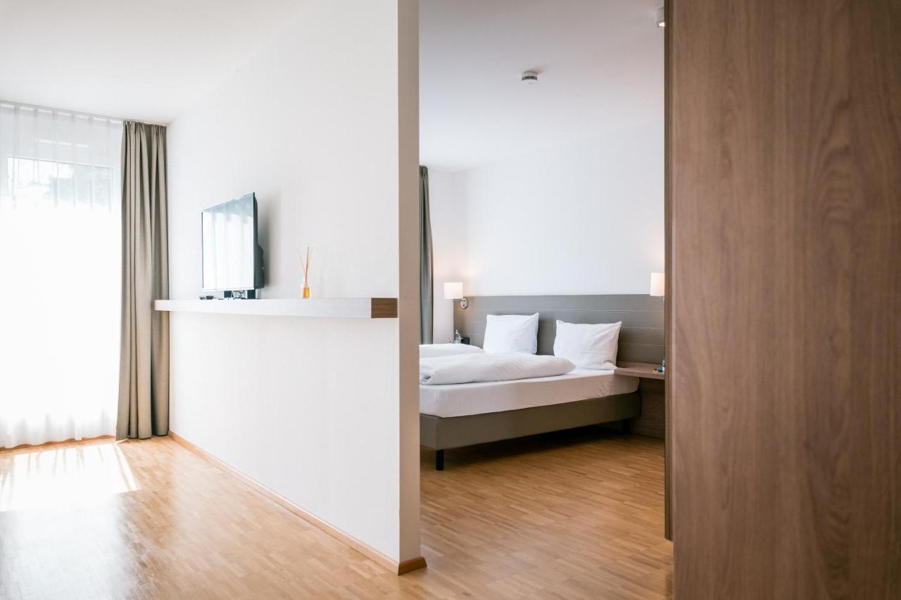 Hotel Trezor Singen Ngoại thất bức ảnh